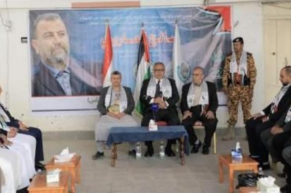 أخبار اليمن : بن حبتور يُقدّم واجب العزاء لمكتب حماس باستشهاد العاروري