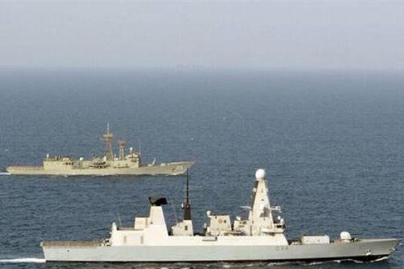صاروخ يصيب سفينة أمريكية قبالة سواحل اليمن