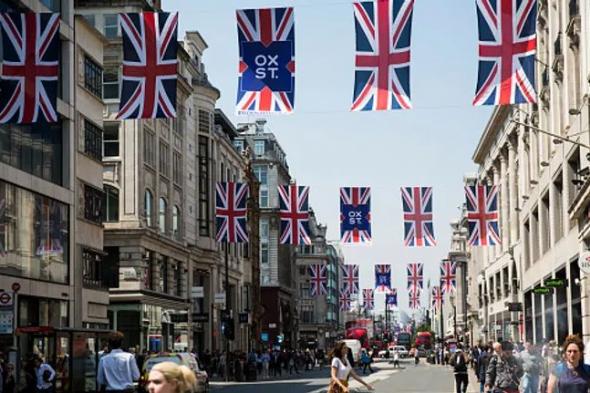 مبيعات التجزئة البريطانية تتراجع لأدنى مستوياتها منذ مايو…