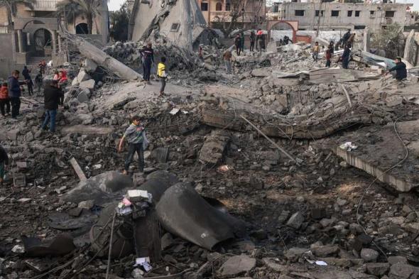 العالم اليوم - غزة.. مقتل 20 وإصابة 150 باستهداف حشد من النازحين