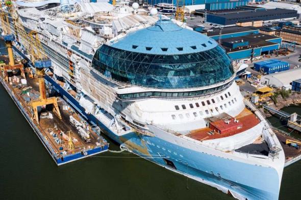العالم اليوم - "أيقونة البحار".. أكبر سفينة سياحية بالعالم تبدأ أول رحلة