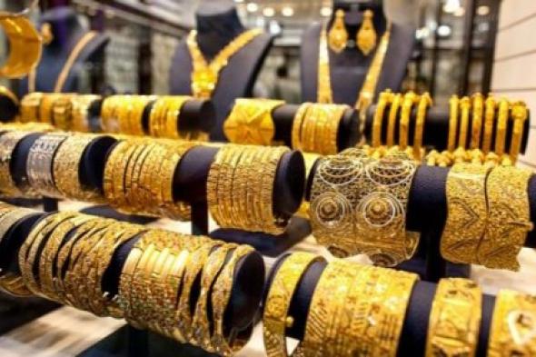 مفاجأة غير متوقعة في السوق المصري: سعر الذهب يتجاوز حاجز الـ4000 جنيه للجرام وعيار 21 يحلق عالياً