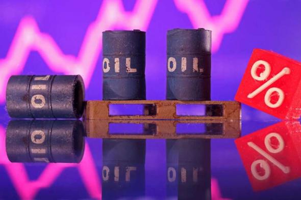 العالم اليوم - النفط يقفز 1% بعد هجوم على ناقلة وقود في البحر الأحمر