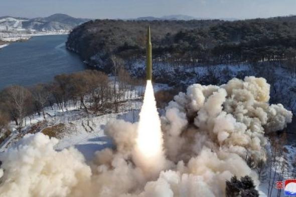 كوريا الشمالية تطلق عددًا من صواريخ كروز