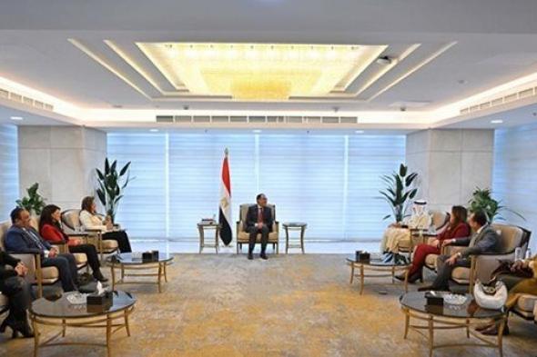 رئيس مجلس الوزراء المصري يستقبل رئيس مجموعة البنك الإسلامي للتنمية