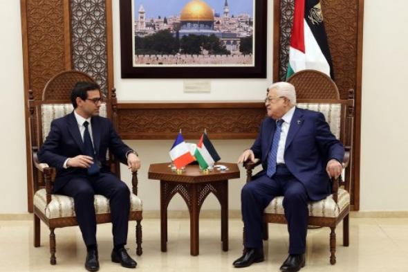 الرئيس الفلسطيني يستقبل وزير الخارجية الفرنسي