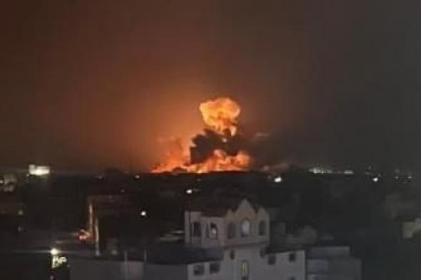أخبار اليمن : إنفجارات عنيفة .. غارات عدوانية متواصلة على الحديدة