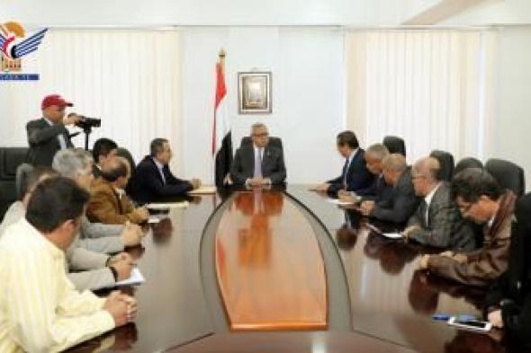 أخبار اليمن : صنعاء: اجتماع حكومي يناقش الأداء العام لوزارة النقل
