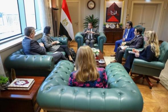 وزير الصحة يناقش سبل التعاون بين مصر وهولندا في دعم القطاع الصحي...