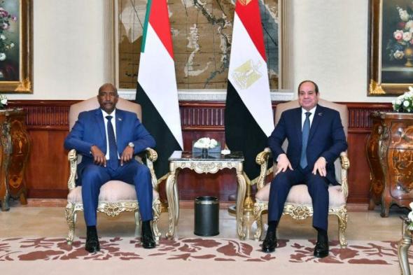 "البرهان" يشيد بالدور المصرى فى استقبال المواطنين السودانيين وتخفيف آثار الأزمة