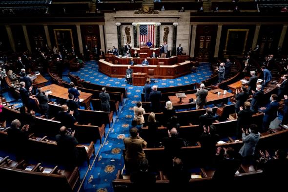 مجلس النواب الأمريكي يعتمد مشروع قانون يجنب البلاد الإغلاق…