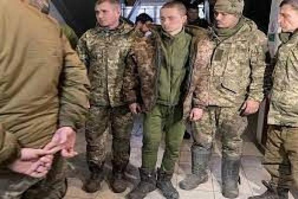 اتفرج الصدمة .. استسلام 20 جندي أوكراني وما فعله بهم الجيش الروسي شيء لا يخطر على بال!!