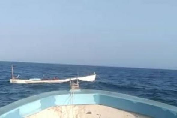 أخبار اليمن : صنعاء تدين استهداف سفن العدو لصيادين يمنيين