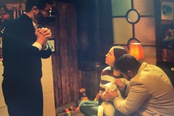 خالد النبوي يستدعي طبيب لقطة أبنتة بسبب حالتها المتدهورة في الحلقة 8 من "إمبراطورية ميم"