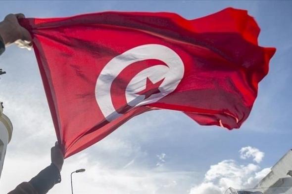 “موديز” تعدل نظرتها المستقبلية لتونس من سلبية…