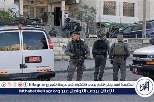 شرطة الاحتلال تداهم للتفتيش منزل إسرائيلية من نشطاء الحركات الاحتجاجية ضد الحكومة