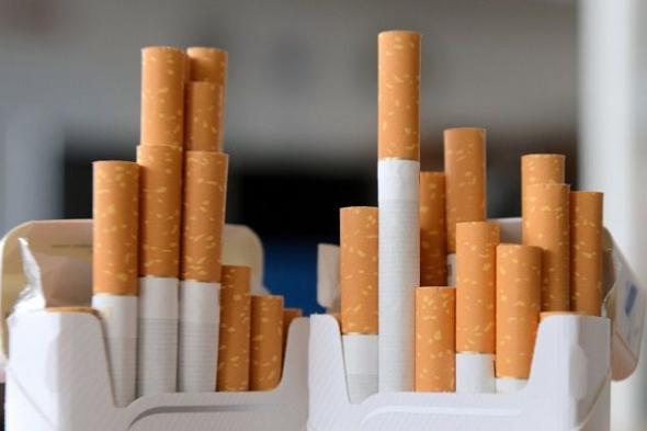 المالية توافق على رفع الشرائح الضريبية على السجائر 12%