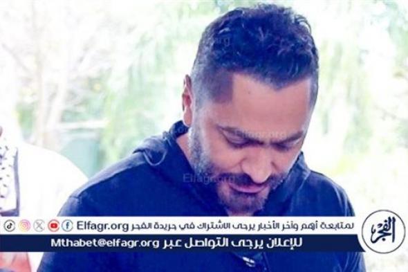 تامر حسنى يشارك فى إعداد وتوزيع وجبات إفطار مجانية بالقاهرة الجديدة (صور)