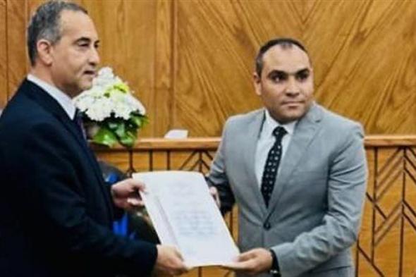 وزارة الداخلية تكرم المقدم مؤمن سعيد عويس سلام لتفانيه في عمله