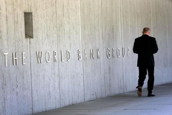 البنك الدولي: الصراعات والمديونية تزيد ضبابية مستقبل الشرق…
