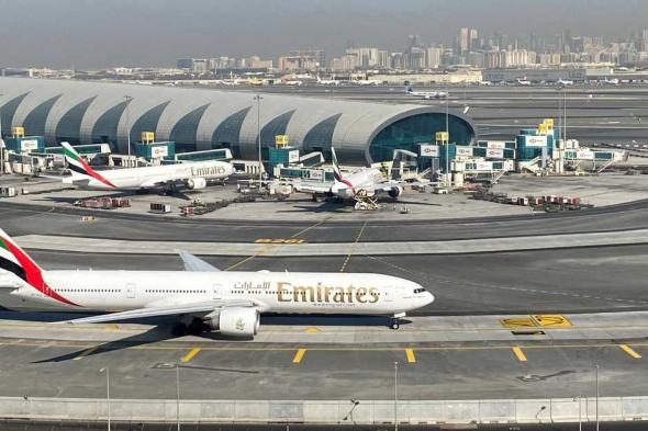 عاجل مطار دبي سيعيد افتتاح أبوابه في الساعة السادسة من صباح يوم الخميس