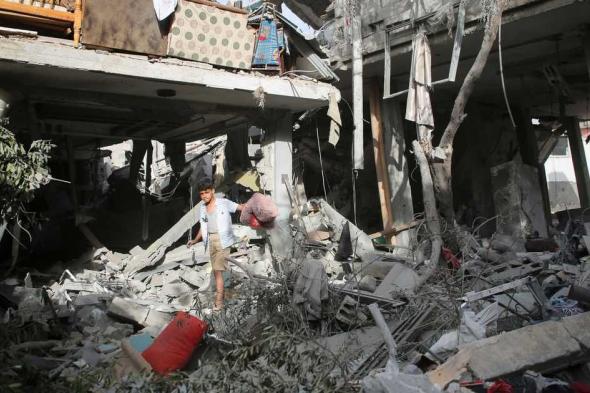 العالم اليوم - مقتل 8 وإصابة العشرات بقصف إسرائيلي على النصيرات