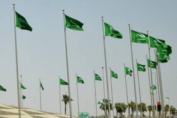 السعودية.. فيديو لشخص تنكر بزي نسائي وسط مدينة الرياض والنهاية كانت مرعبة ..اتفرج