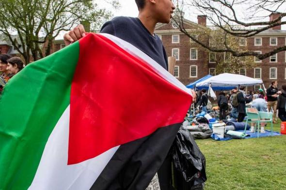 العالم اليوم - طلاب جامعات أميركية مؤيدون لغزة ينهون اعتصامهم.. ماذا حدث؟