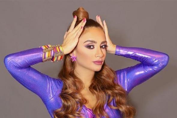 كارولينا كرم تطلق ثان أغانيها باللهجة المصرية "يا كداب"