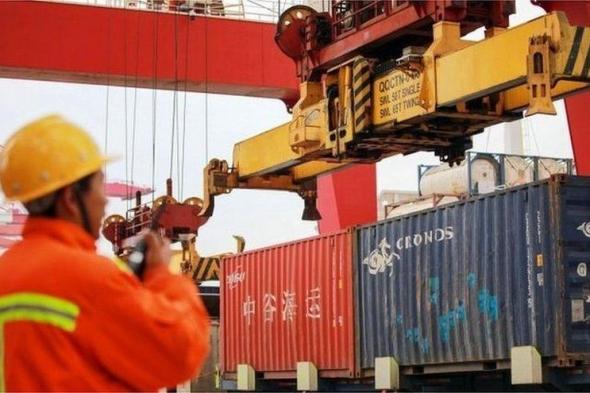 5.7 % نموا في تجارة الصين الخارجية خلال الأشهر الأربعة…