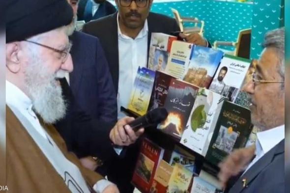 العالم اليوم - بالفيديو.. مسؤول حوثي يلتقي خامنئي في طهران ويصفه بـ"قائدنا"
