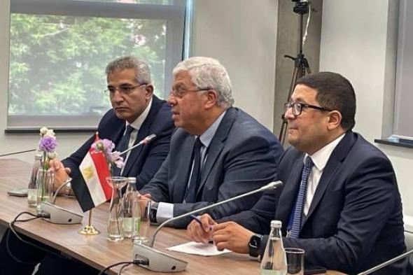 وزير التعليم الإماراتي يؤكد أهمية الاستفادة من بنك المعرفة المصري