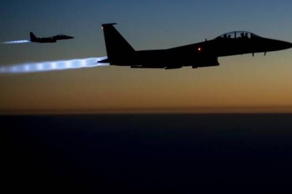 طائرات أمريكية تستهدف قافلة غرب مدينة البوكمال على الحدود السورية العراقية