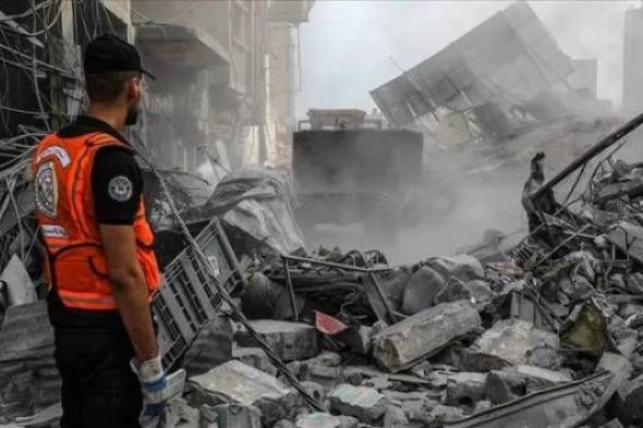 الهلال الأحمر الفلسطيني: أعلنا توقف 18 مركبة إسعاف في غزة جراء قصف الاحتلال