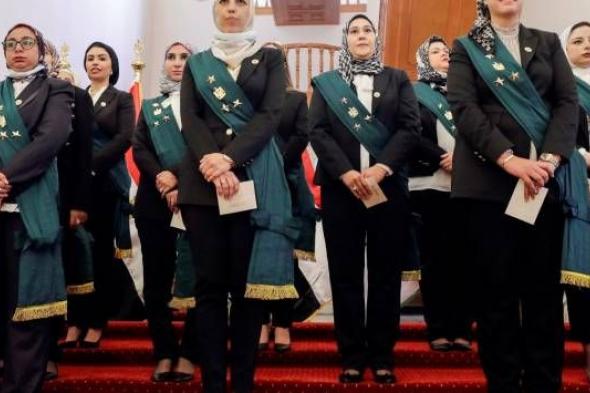 المرأة المصرية من تضييق «الإرهابية» إلى تمكين الجمهورية الجديدة (إنفوجراف)