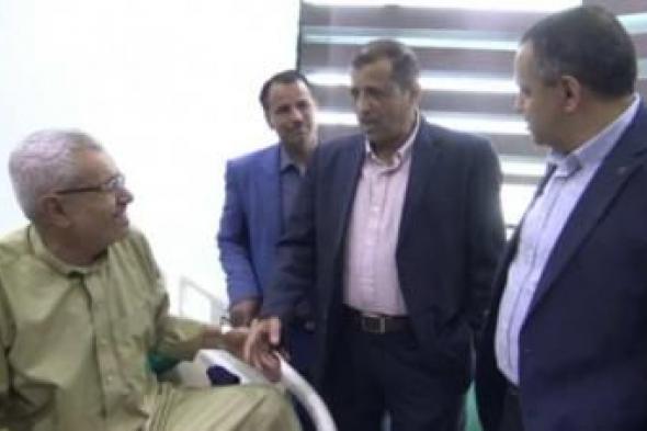 أخبار اليمن : الأمين العام يطمئن على صحة حسين حازب