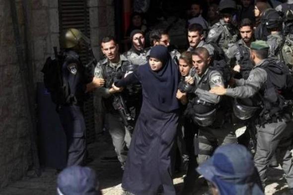 بينهم سيدة وأسرى سابقون.. الاحتلال يعتقل 10 فلسطينيين بالضفة الغربية