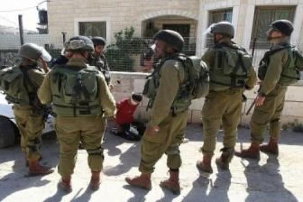 الاحتلال يعتقل 15 فلسطينياً من الضفة