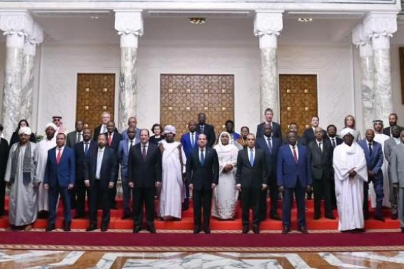 الرئيس السيسى يستقبل وفدا من المشاركين بمؤتمر القوى السياسية والمدنية السودانية