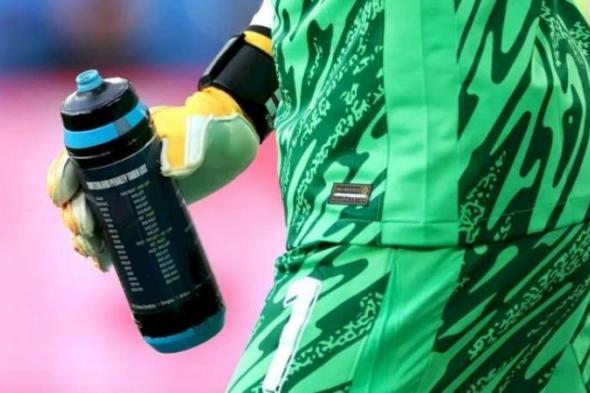 “الغشاش الذكي”.. زجاجة مياه بيكفورد تثير ضجة في بطولة أوروبا
