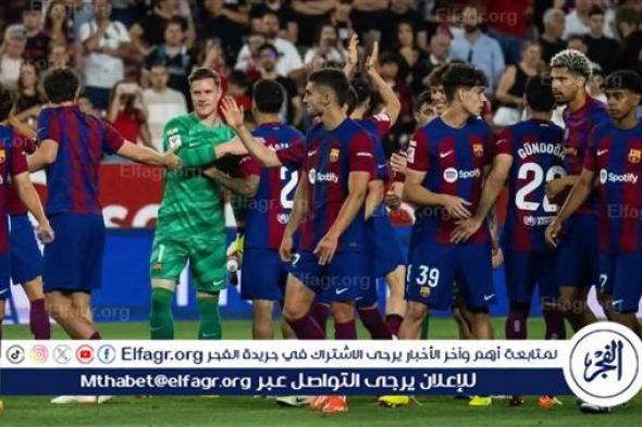 نجم برشلونة يرد على شائعات رحيله