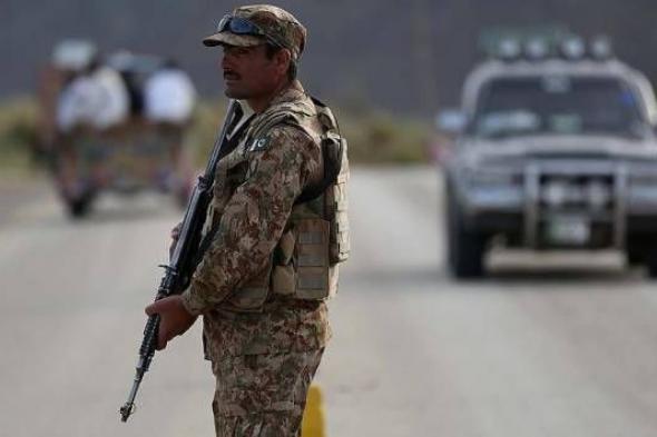 جيش باكستان: مقتل 8 جنود في هجوم على قاعدة عسكرية شمال غرب البلاد
