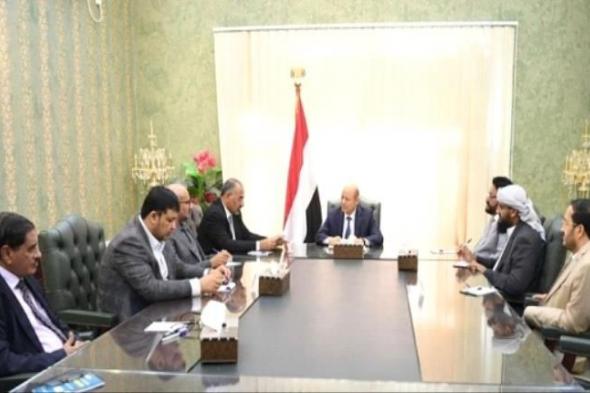 اليمن : مجلس القيادة الرئاسي يعقد اجتماعا وهذا مصير قرارات البنك المركزي